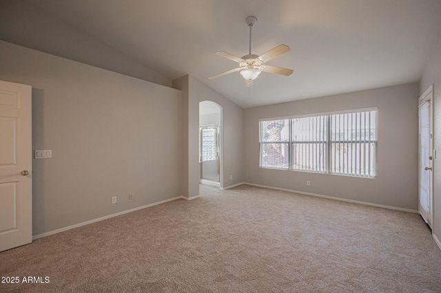 4284 E HARWELL Court, Gilbert, AZ 85234