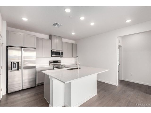 6153 N Ceylon St 4-308, Denver, CO 80249