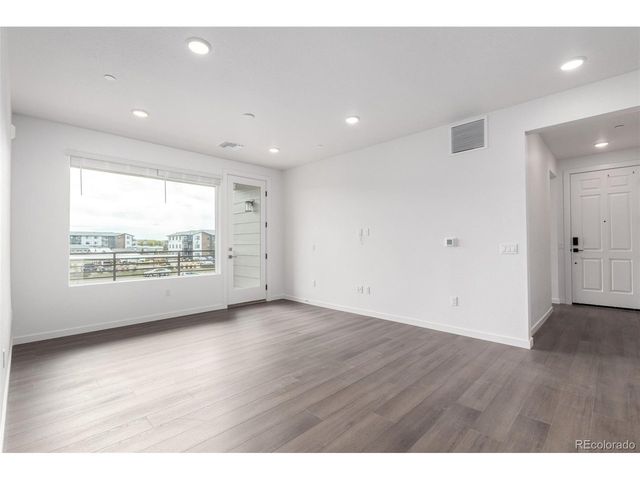 6153 N Ceylon St 4-308, Denver, CO 80249