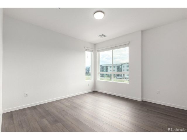 6153 N Ceylon St 4-308, Denver, CO 80249