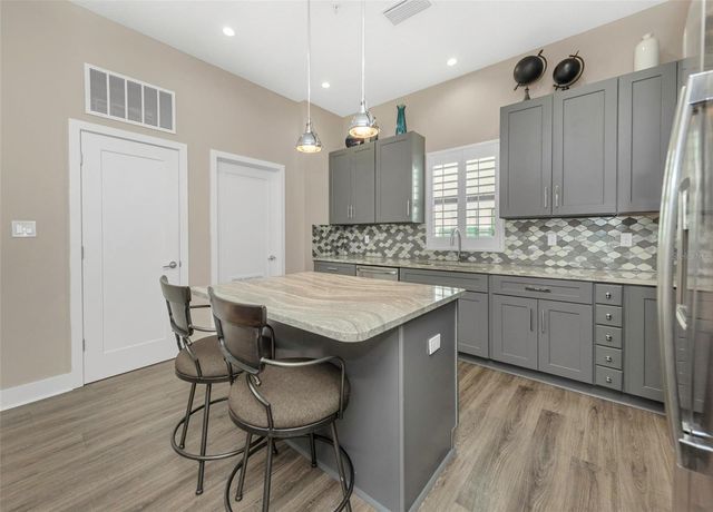 946 HIGHLAND AVENUE 45, Dunedin, FL 34698