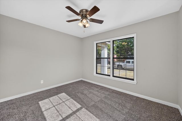 2520 Vera Cruz Street, Fort Worth, TX 76106
