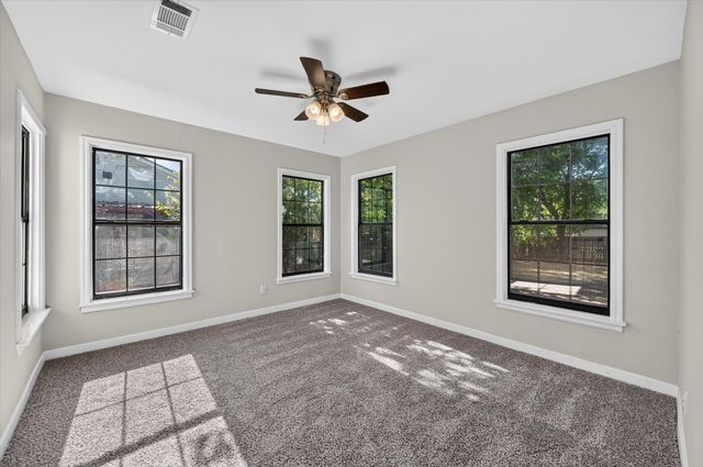 2520 Vera Cruz Street, Fort Worth, TX 76106