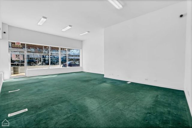 4552 N Western Avenue, Chicago, IL 60625