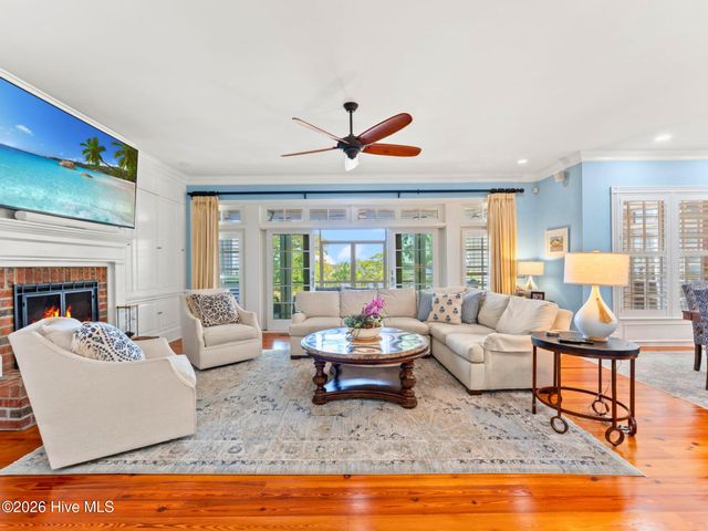 404 Shoreline Drive E, Sunset Beach, NC 28468