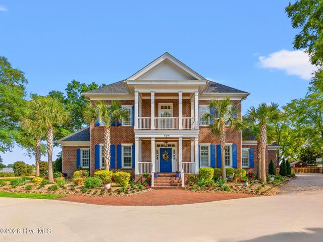 404 Shoreline Drive E, Sunset Beach, NC 28468