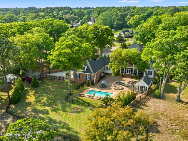 404 Shoreline Drive E, Sunset Beach, NC 28468