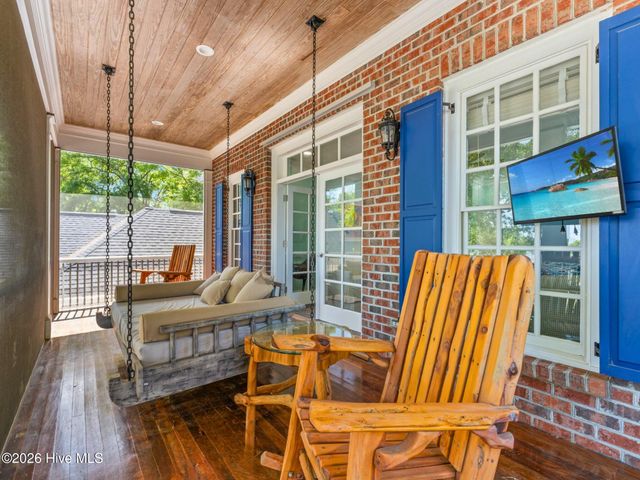 404 Shoreline Drive E, Sunset Beach, NC 28468