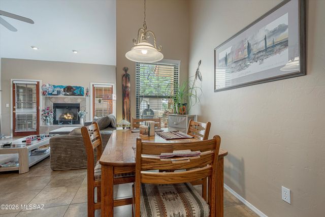 25 E Horizon Circle, Tucson, AZ 85737