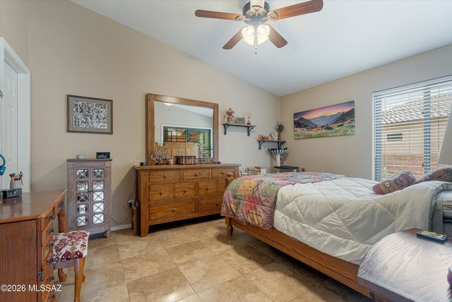 25 E Horizon Circle, Tucson, AZ 85737