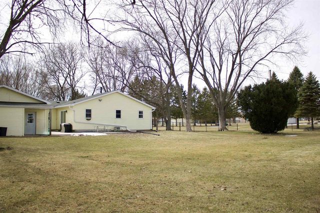 W6827 N EASTWOOD STREET, Van Dyne, WI 54979