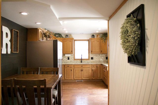 W6827 N EASTWOOD STREET, Van Dyne, WI 54979