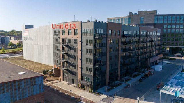 151 E 4th Pl Unit 613, Sioux Falls, SD 57104