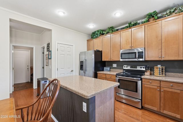 303 E MILADA Drive, Phoenix, AZ 85042