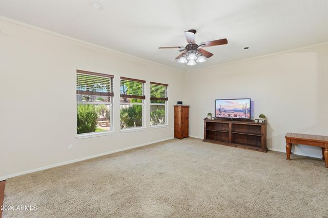 303 E MILADA Drive, Phoenix, AZ 85042