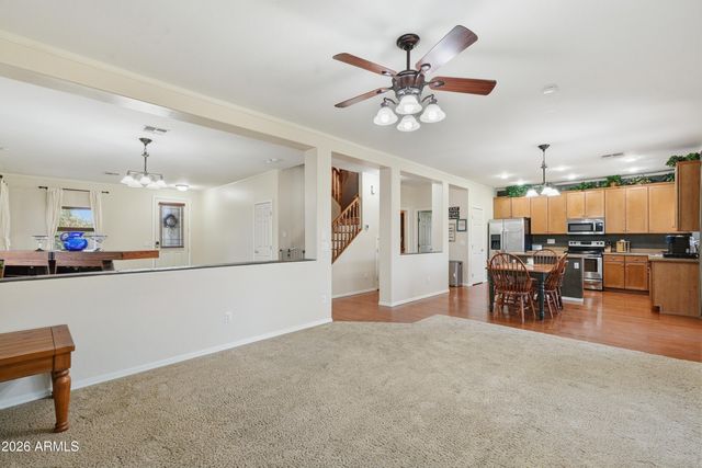 303 E MILADA Drive, Phoenix, AZ 85042