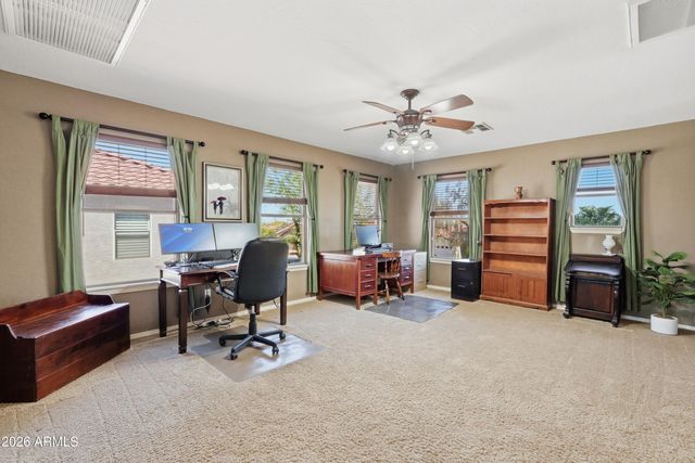303 E MILADA Drive, Phoenix, AZ 85042