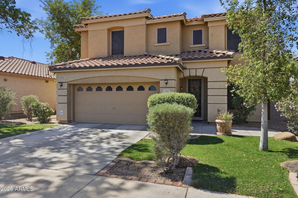 303 E MILADA Drive, Phoenix, AZ 85042