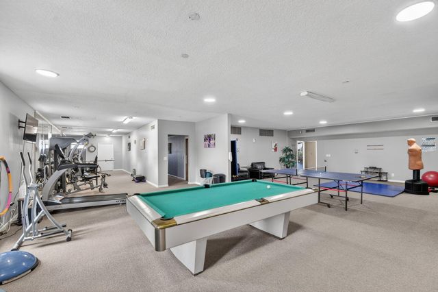 470 Executive Center Drive 4j, West Palm Beach, FL 33401