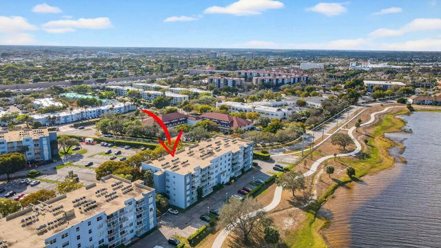 470 Executive Center Drive 4j, West Palm Beach, FL 33401