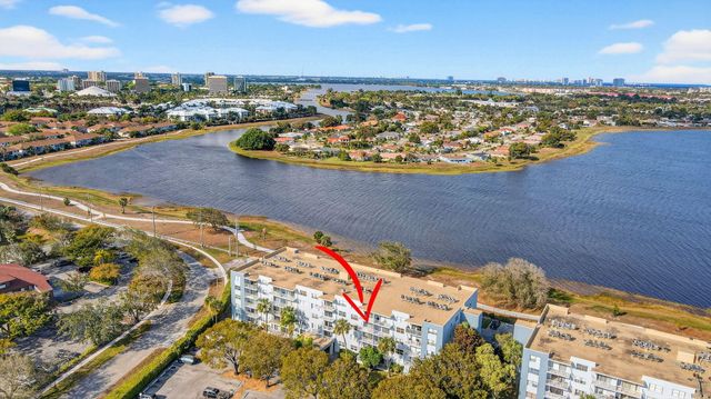 470 Executive Center Drive 4j, West Palm Beach, FL 33401