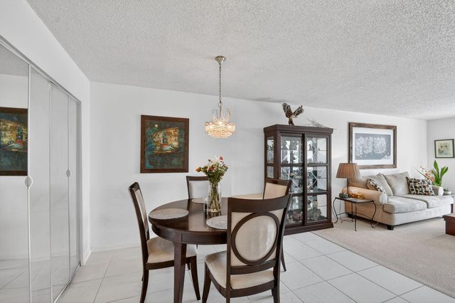 470 Executive Center Drive 4j, West Palm Beach, FL 33401