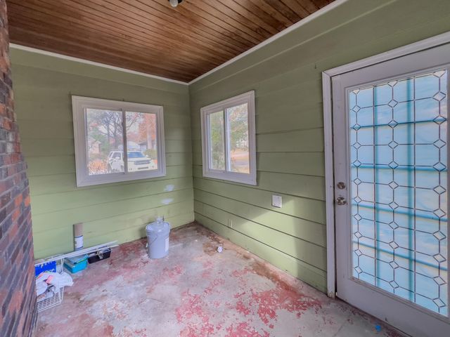 1221 Eastwood Avenue, Hanahan, SC 29410