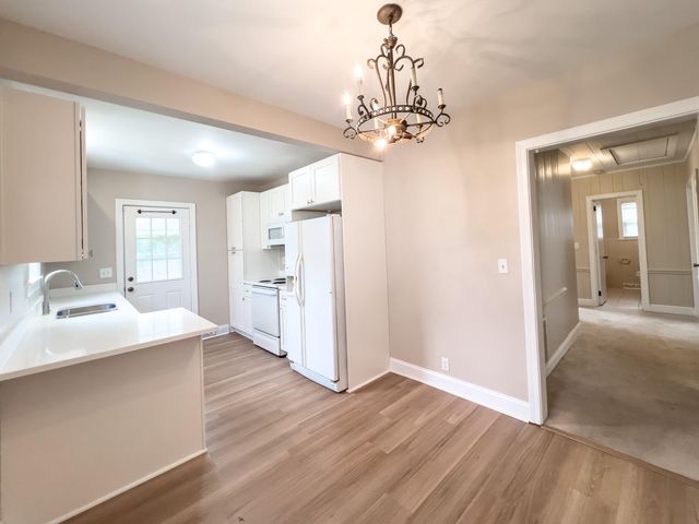 1221 Eastwood Avenue, Hanahan, SC 29410