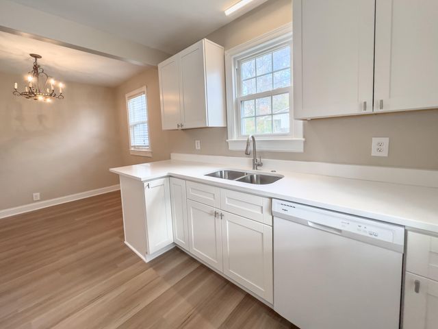 1221 Eastwood Avenue, Hanahan, SC 29410