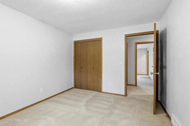 2900 E LOURDES DRIVE, Appleton, WI 54915