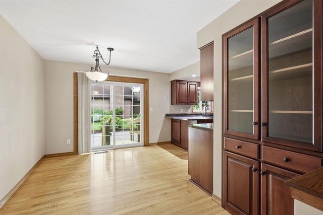 2900 E LOURDES DRIVE, Appleton, WI 54915