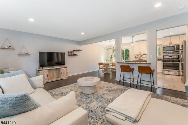 356 S Branch Rd, Hillsborough Twp., NJ 08844