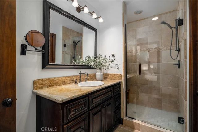 22986 Gray Fox Drive, Canyon Lake, CA 92587