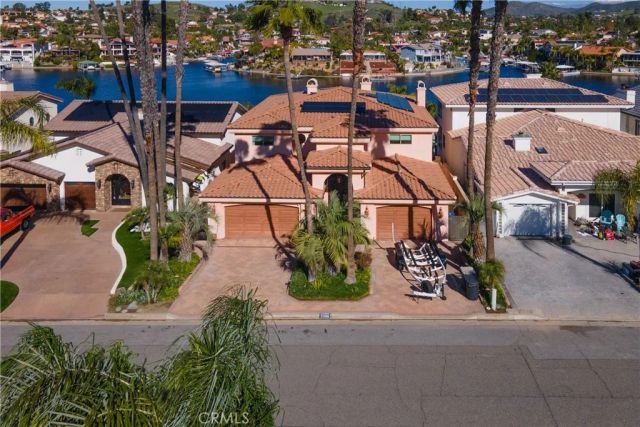 22986 Gray Fox Drive, Canyon Lake, CA 92587