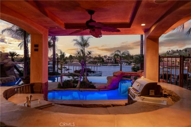 22986 Gray Fox Drive, Canyon Lake, CA 92587