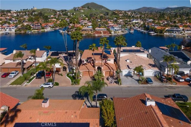 22986 Gray Fox Drive, Canyon Lake, CA 92587