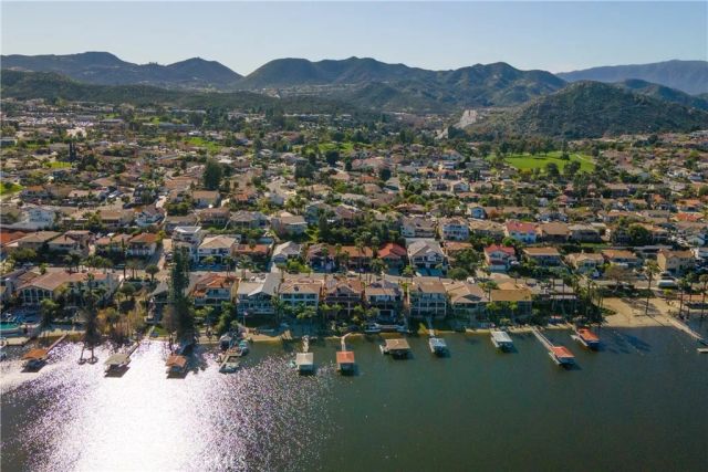 22986 Gray Fox Drive, Canyon Lake, CA 92587