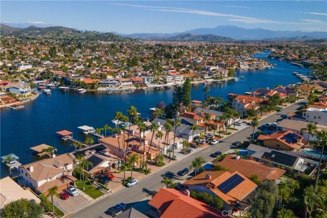 22986 Gray Fox Drive, Canyon Lake, CA 92587