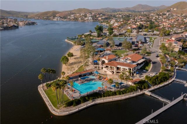 22986 Gray Fox Drive, Canyon Lake, CA 92587