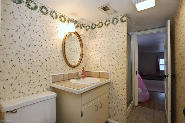 1419 Altamahaw Union Ridge Road, Burlington, NC 27217