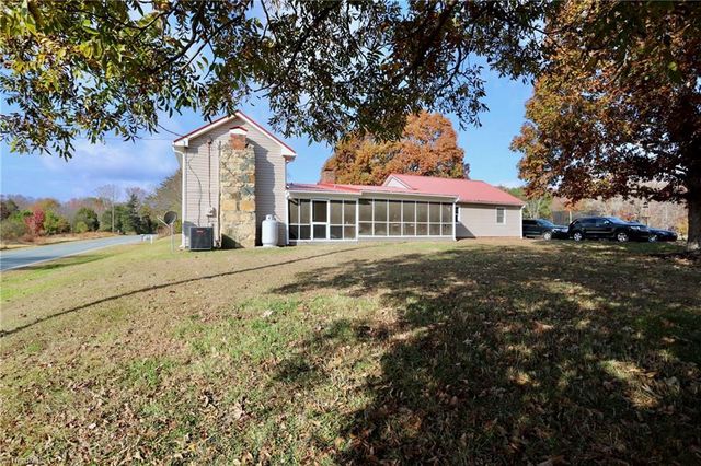 1419 Altamahaw Union Ridge Road, Burlington, NC 27217