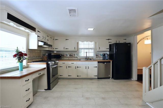 1419 Altamahaw Union Ridge Road, Burlington, NC 27217