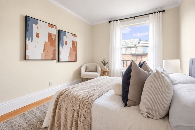 119 Marlborough St. 10, Boston, MA 02116