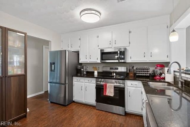 475 Duchess CT, Hampton, VA 23669