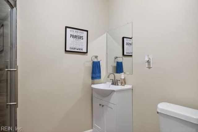 475 Duchess CT, Hampton, VA 23669