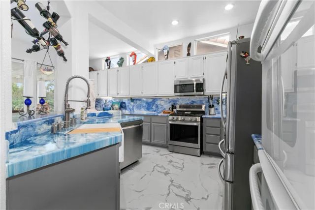 4974 Singing Hills, Banning, CA 92220