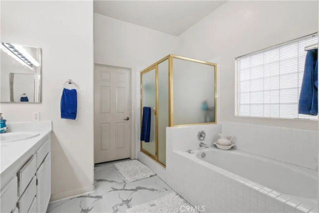 4974 Singing Hills, Banning, CA 92220