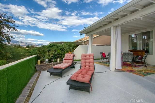 4974 Singing Hills, Banning, CA 92220