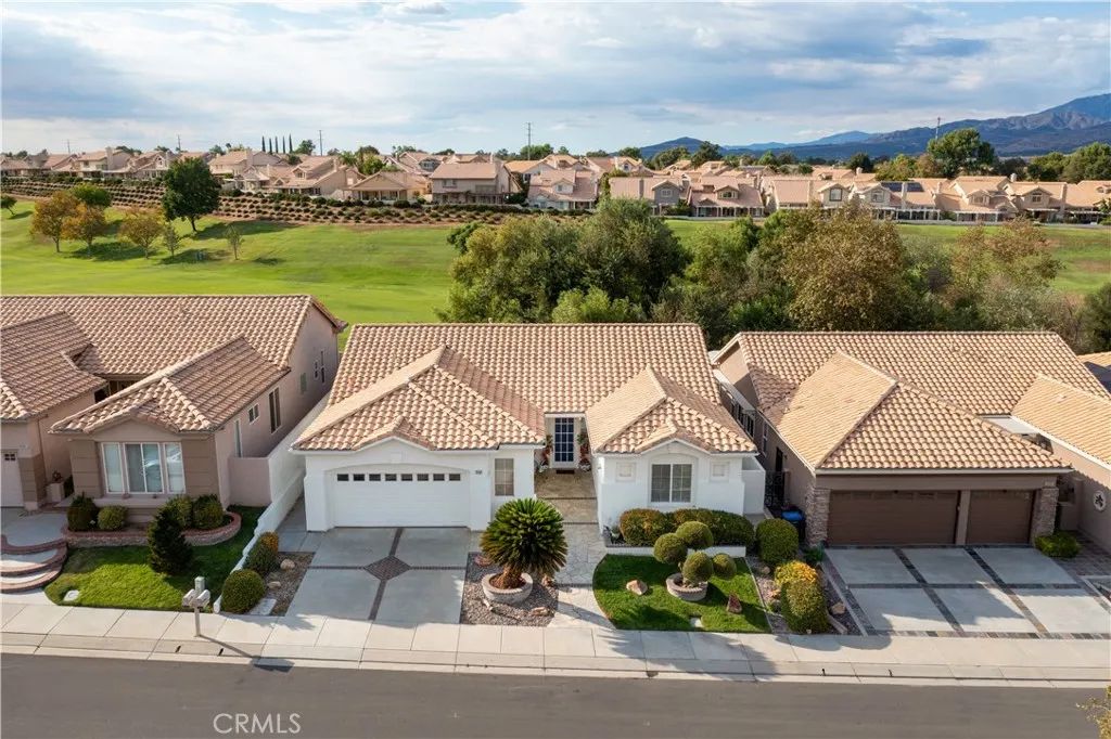 4974 Singing Hills, Banning, CA 92220