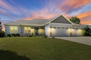 218 Skyline DRIVE, Lake Geneva, WI 53147